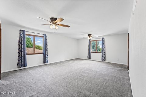 Tiny photo for 3665 Starr Avenue, Oregon, OH 43616 (MLS # 10009977)