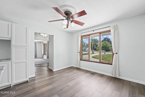 Tiny photo for 3665 Starr Avenue, Oregon, OH 43616 (MLS # 10009977)