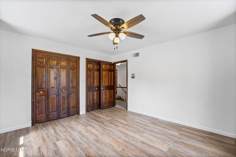 Tiny photo for 3665 Starr Avenue, Oregon, OH 43616 (MLS # 10009977)