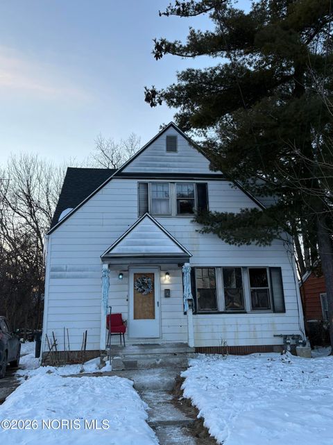 Photo of 1917 Clinton Street, Toledo, OH 43607 (MLS # 10003935)