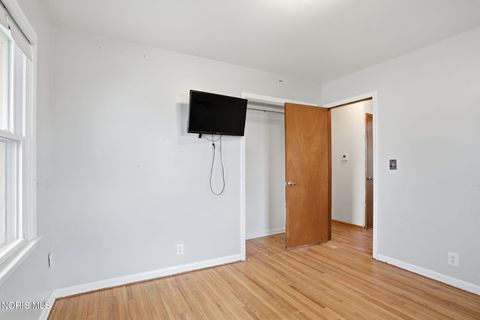 Tiny photo for 323 W Bigelow Avenue, Findlay, OH 45840 (MLS # 10004329)