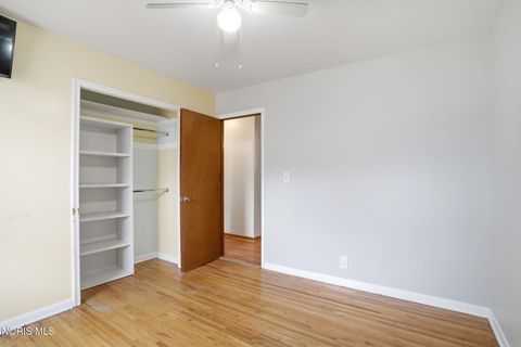 Tiny photo for 323 W Bigelow Avenue, Findlay, OH 45840 (MLS # 10004329)