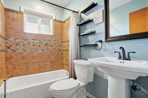 Tiny photo for 323 W Bigelow Avenue, Findlay, OH 45840 (MLS # 10004329)