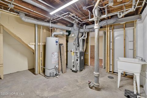 Tiny photo for 508 Ascot Avenue, Toledo, OH 43607 (MLS # 10004111)