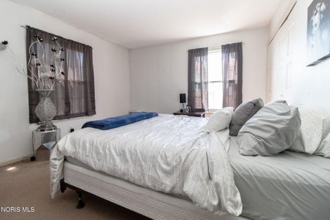 Tiny photo for 3722 Lakepointe Drive, Northwood, OH 43619 (MLS # 10011653)