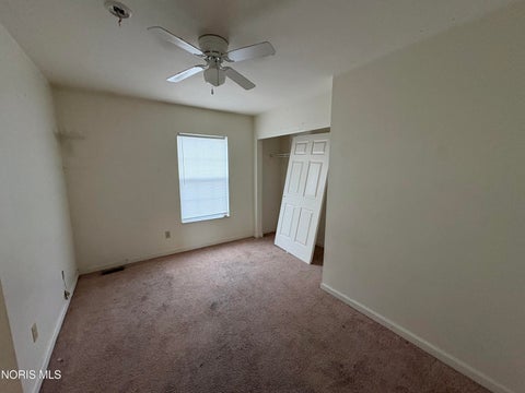 Tiny photo for 725 Acton Drive, Toledo, OH 43615 (MLS # 10013854)