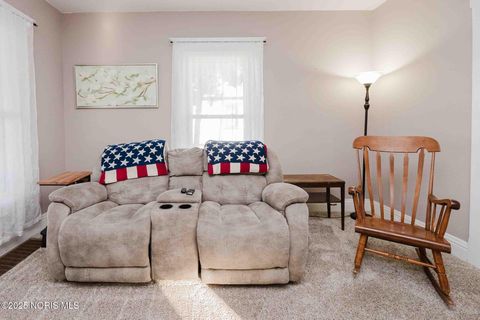 Tiny photo for 419 W Lincoln Street, Findlay, OH 45840 (MLS # 10001492)