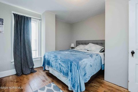 Tiny photo for 419 W Lincoln Street, Findlay, OH 45840 (MLS # 10001492)