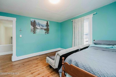 Tiny photo for 419 W Lincoln Street, Findlay, OH 45840 (MLS # 10001492)