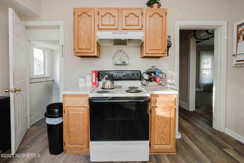 Tiny photo for 419 W Lincoln Street, Findlay, OH 45840 (MLS # 10001492)