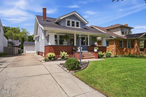 Tiny photo for 613 River Road, Maumee, OH 43537 (MLS # 10012718)