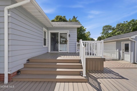 Tiny photo for 613 River Road, Maumee, OH 43537 (MLS # 10012718)
