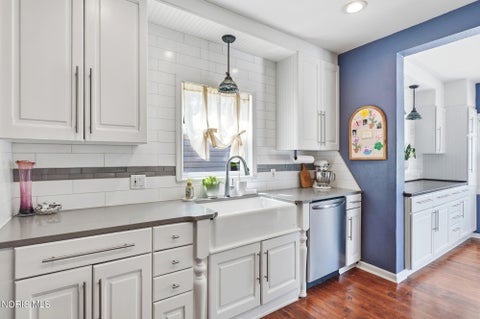 Tiny photo for 613 River Road, Maumee, OH 43537 (MLS # 10012718)