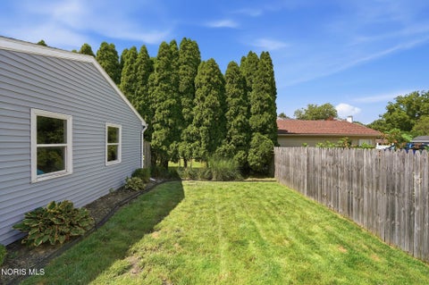 Tiny photo for 613 River Road, Maumee, OH 43537 (MLS # 10012718)