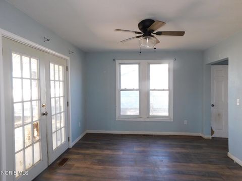 Tiny photo for 20175 Taylor Street, Weston, OH 43569 (MLS # 10005236)