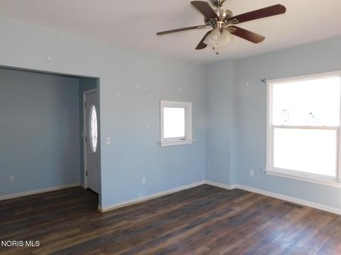 Tiny photo for 20175 Taylor Street, Weston, OH 43569 (MLS # 10005236)