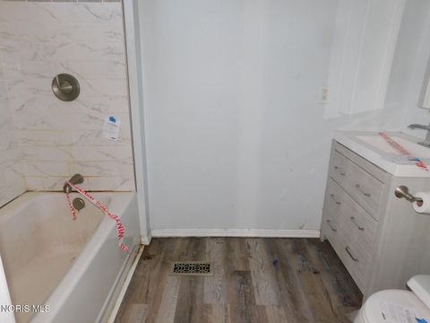 Tiny photo for 20175 Taylor Street, Weston, OH 43569 (MLS # 10005236)