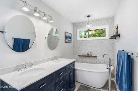 Tiny photo for 2901 Belle Glade Drive, Toledo, OH 43617 (MLS # 10012502)