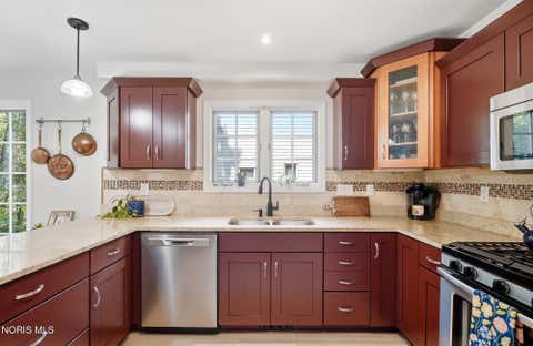 Tiny photo for 2901 Belle Glade Drive, Toledo, OH 43617 (MLS # 10012502)