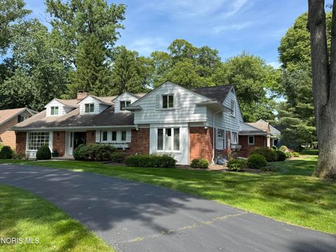 Tiny photo for 3244 Shakespeare Lane, Toledo, OH 43615 (MLS # 10008880)