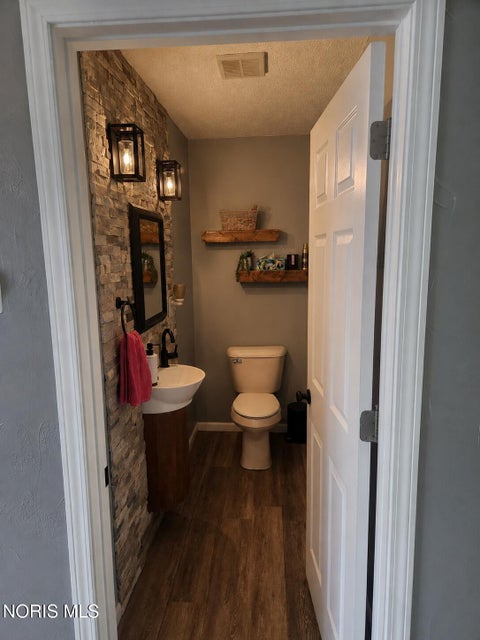 Tiny photo for 191 Norbert Drive, Fremont, OH 43420 (MLS # 10009630)