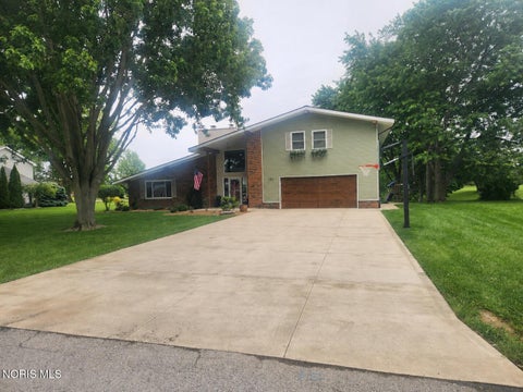 Photo of 191 Norbert Drive, Fremont, OH 43420 (MLS # 10009630)