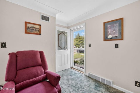 Tiny photo for 581 Sylvandale Avenue, Oregon, OH 43616 (MLS # 10010557)