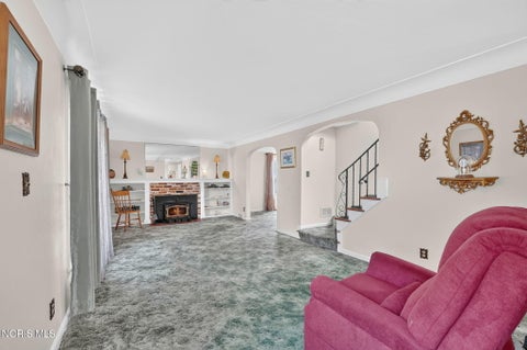 Tiny photo for 581 Sylvandale Avenue, Oregon, OH 43616 (MLS # 10010557)