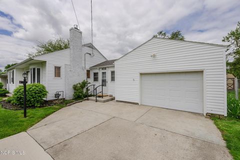 Tiny photo for 408 Edith Avenue, Findlay, OH 45840 (MLS # 10007180)