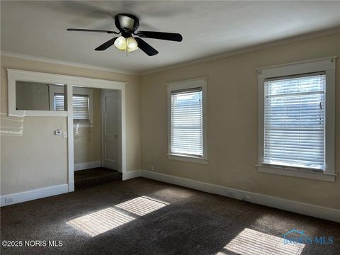 Tiny photo for 3810 Hoiles Avenue, Toledo, OH 43612 (MLS # 10000125)
