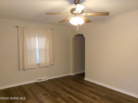 Tiny photo for 2144 Aberdeen Avenue, Toledo, OH 43614 (MLS # 10002777)