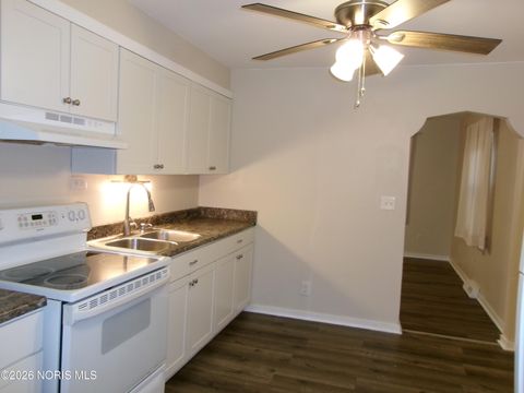 Tiny photo for 2144 Aberdeen Avenue, Toledo, OH 43614 (MLS # 10002777)