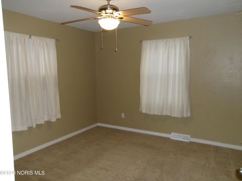 Tiny photo for 2144 Aberdeen Avenue, Toledo, OH 43614 (MLS # 10002777)