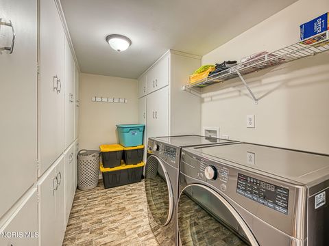 Tiny photo for 2130 Richards Road #Apt 1, Ottawa Hills, OH 43606 (MLS # 10005391)