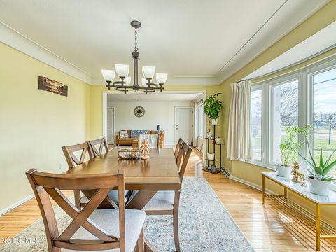 Tiny photo for 2130 Richards Road #Apt 1, Ottawa Hills, OH 43606 (MLS # 10005391)