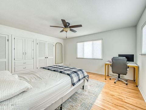 Tiny photo for 2130 Richards Road #Apt 1, Ottawa Hills, OH 43606 (MLS # 10005391)