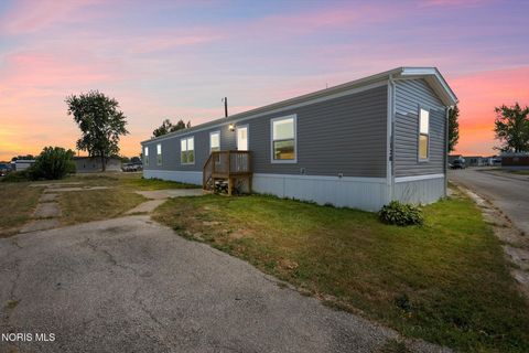 Photo of 27696 Oregon Road #120, Perrysburg, OH 43551 (MLS # 10005811)