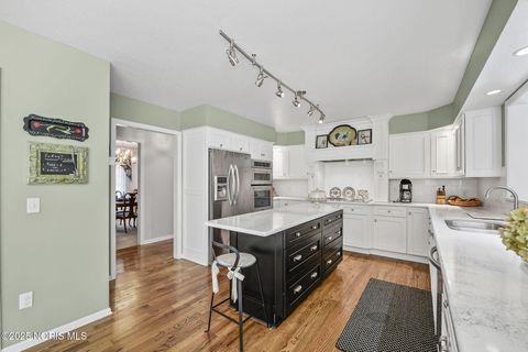 Tiny photo for 712 W Harrison Street, Maumee, OH 43537 (MLS # 10000443)
