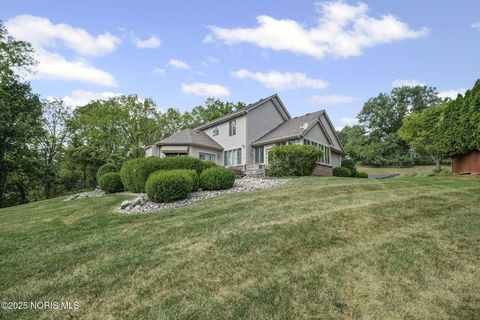 Tiny photo for 712 W Harrison Street, Maumee, OH 43537 (MLS # 10000443)