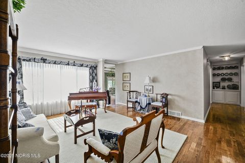 Tiny photo for 712 W Harrison Street, Maumee, OH 43537 (MLS # 10000443)