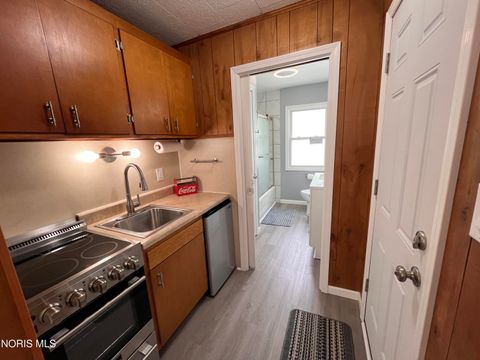 Tiny photo for 2026 Kensington Road, Toledo, OH 43607 (MLS # 10005169)