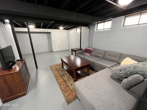 Tiny photo for 2026 Kensington Road, Toledo, OH 43607 (MLS # 10005169)