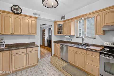 Tiny photo for 2643 Goddard Road, Toledo, OH 43606 (MLS # 10011247)