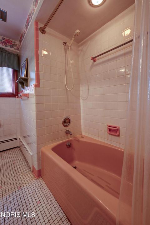 Tiny photo for 30236 Lemoyne Road, Walbridge, OH 43465 (MLS # 10005150)