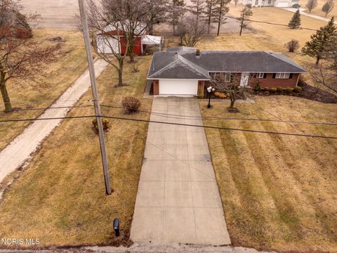 Tiny photo for 30236 Lemoyne Road, Walbridge, OH 43465 (MLS # 10005150)