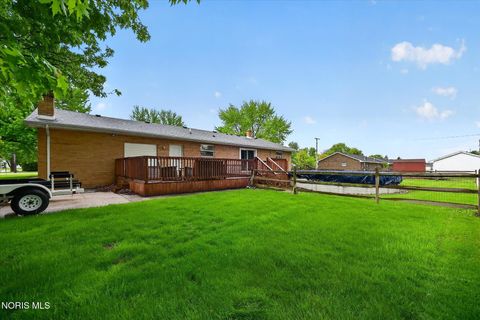 Tiny photo for 2925 Seaman Road, Oregon, OH 43616 (MLS # 10007237)
