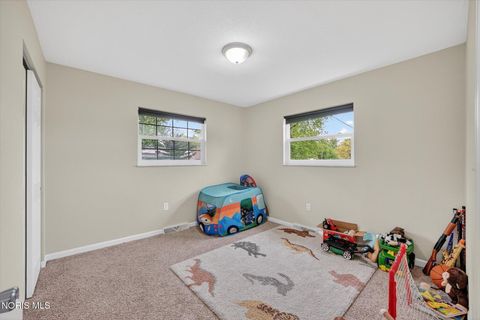 Tiny photo for 2925 Seaman Road, Oregon, OH 43616 (MLS # 10007237)