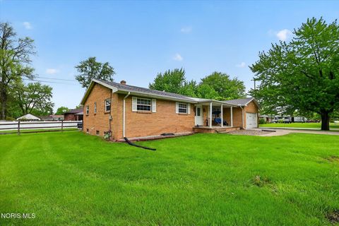 Tiny photo for 2925 Seaman Road, Oregon, OH 43616 (MLS # 10007237)