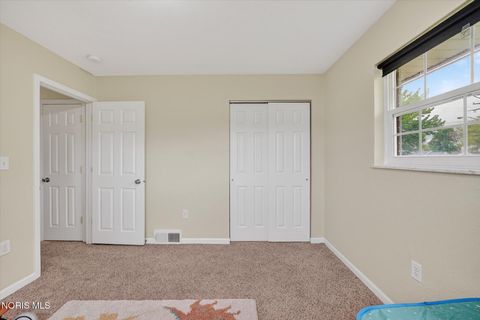 Tiny photo for 2925 Seaman Road, Oregon, OH 43616 (MLS # 10007237)