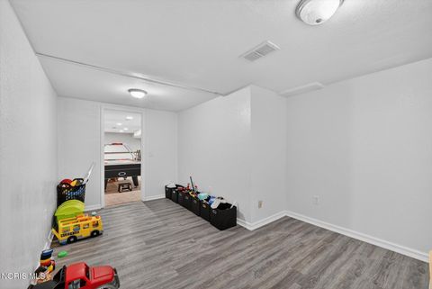 Tiny photo for 2925 Seaman Road, Oregon, OH 43616 (MLS # 10007237)